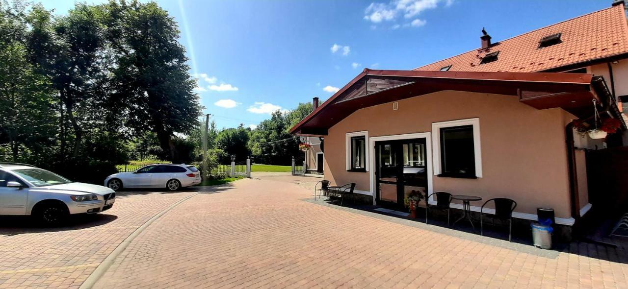 Zajazd Zamkowy - Schlossgasthof Krąg Exterior foto