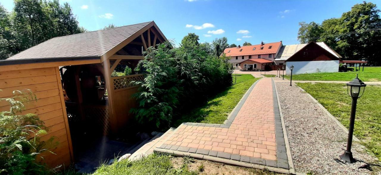 Zajazd Zamkowy - Schlossgasthof Krąg Exterior foto